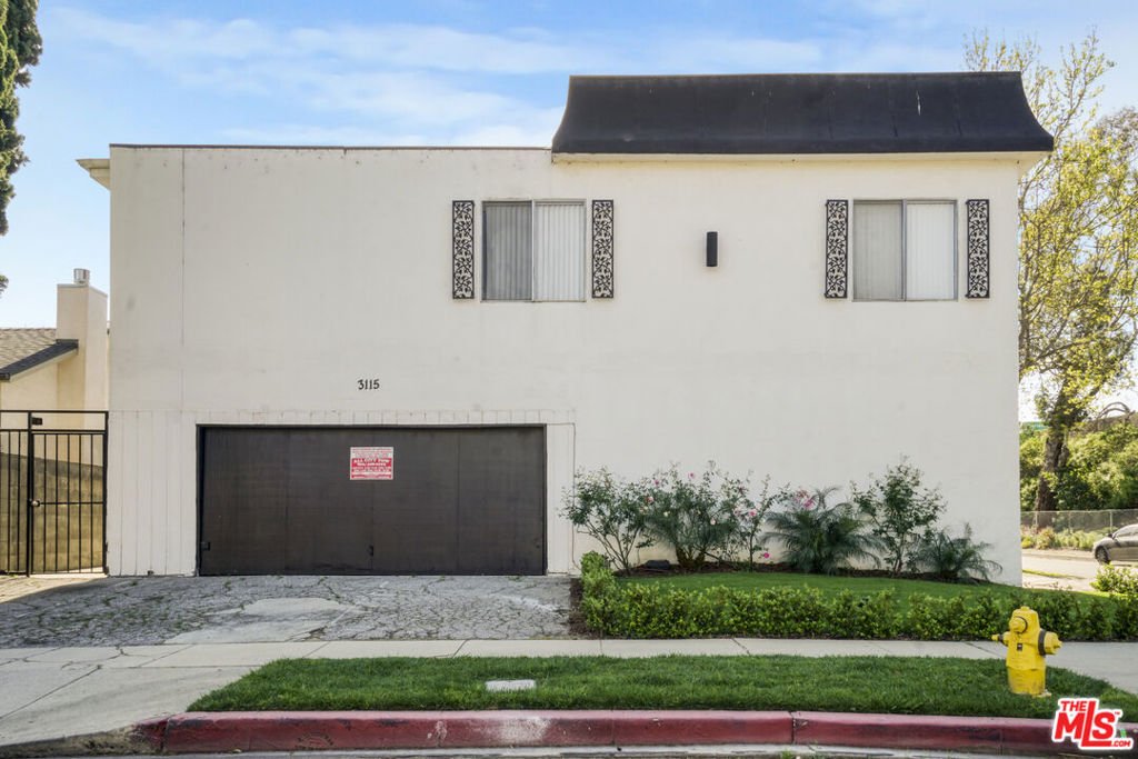Los Angeles, California, United States 3 - 17420446