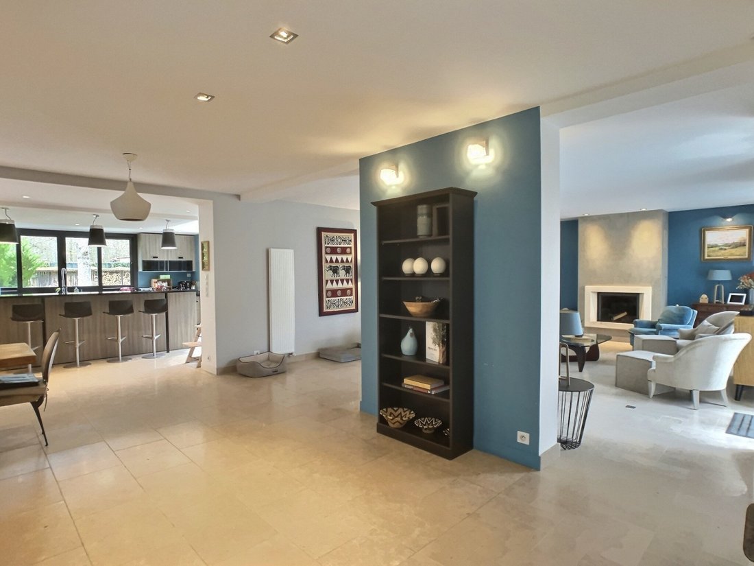 House in Bullion, Ile-de-France, France 5 - 17400782
