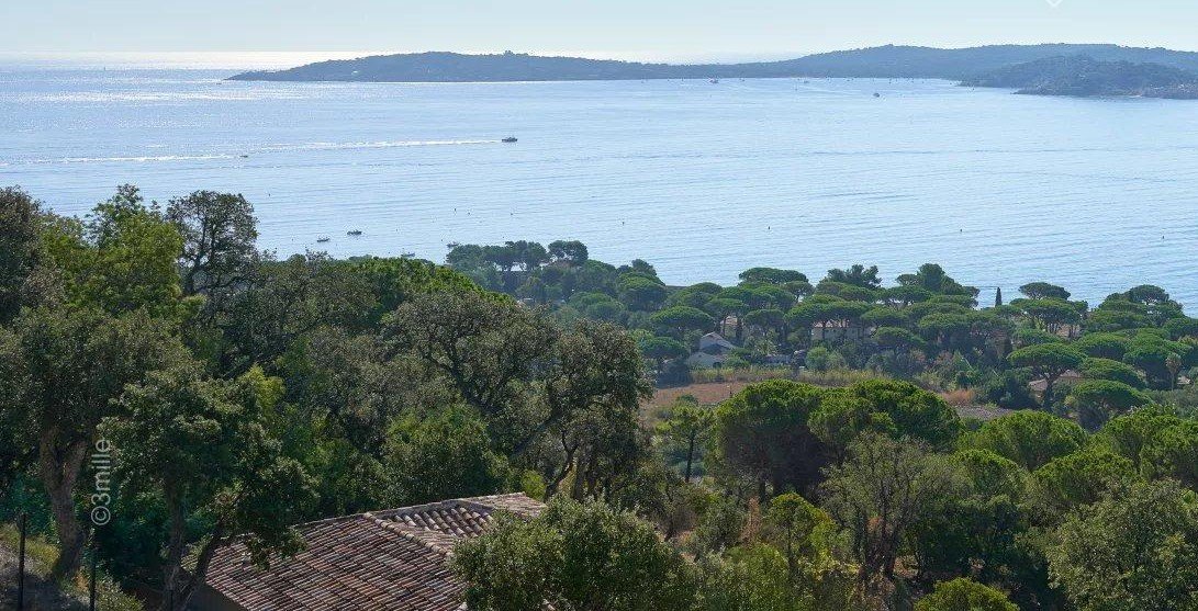 Villa in Grimaud, Provence-Alpes-Côte d'Azur, France 1 - 17417589