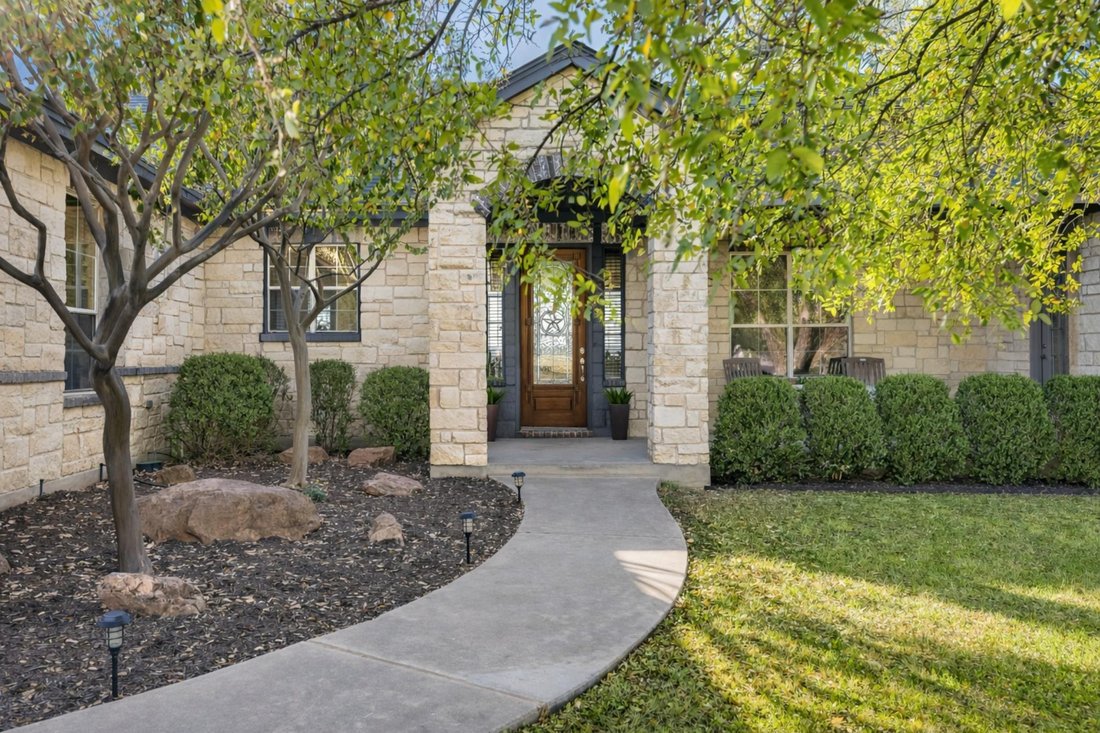 House in Spicewood, Texas, United States 4 - 16591396