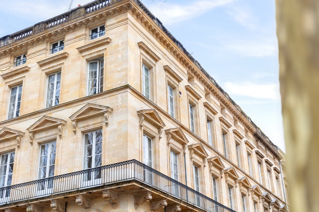 Apartment in Hôtel de Ville-Quinconce-Saint Seurin-Fondaudège, Bordeaux, France 1 - 17412735