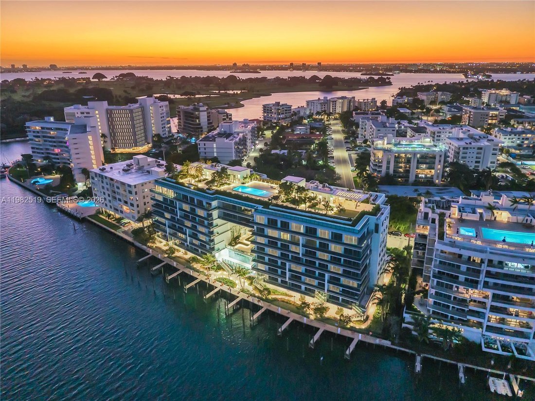 Condo in Bal Harbour, Florida, United States 1 - 17409670