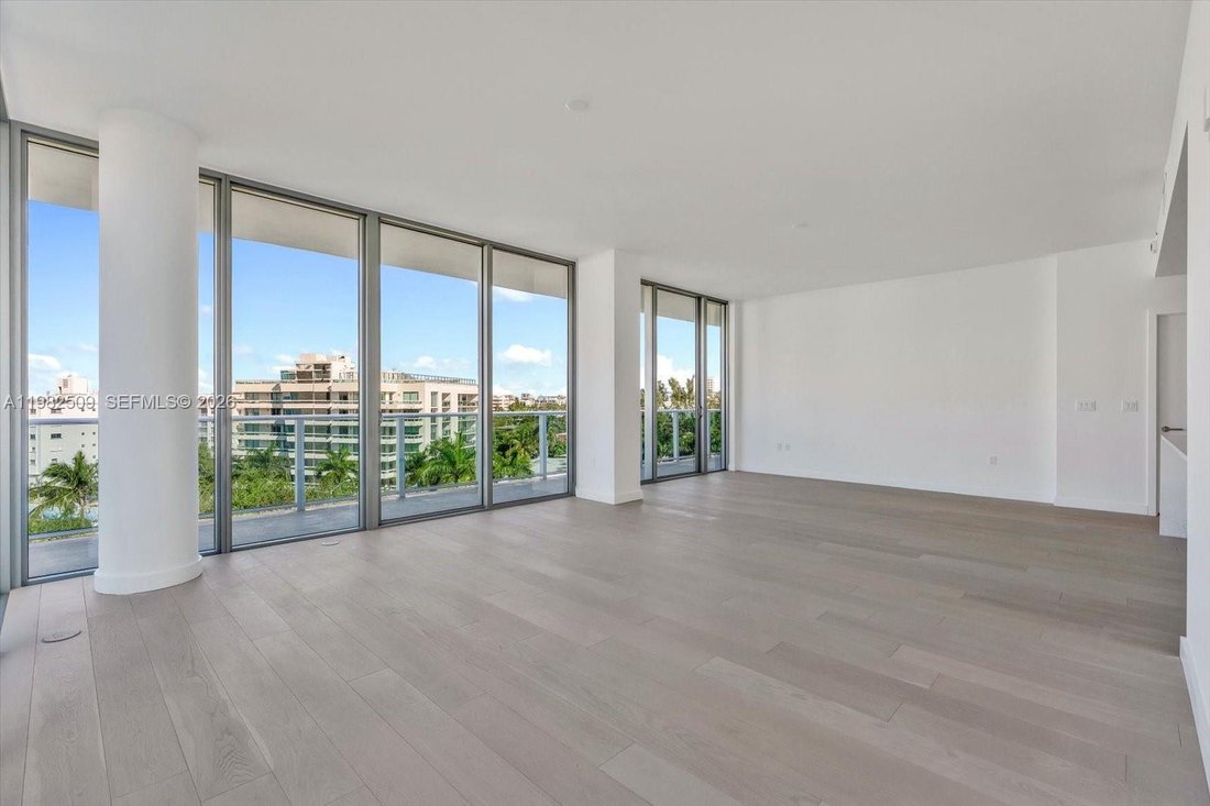 Condo in Bal Harbour, Florida, United States 5 - 17409660