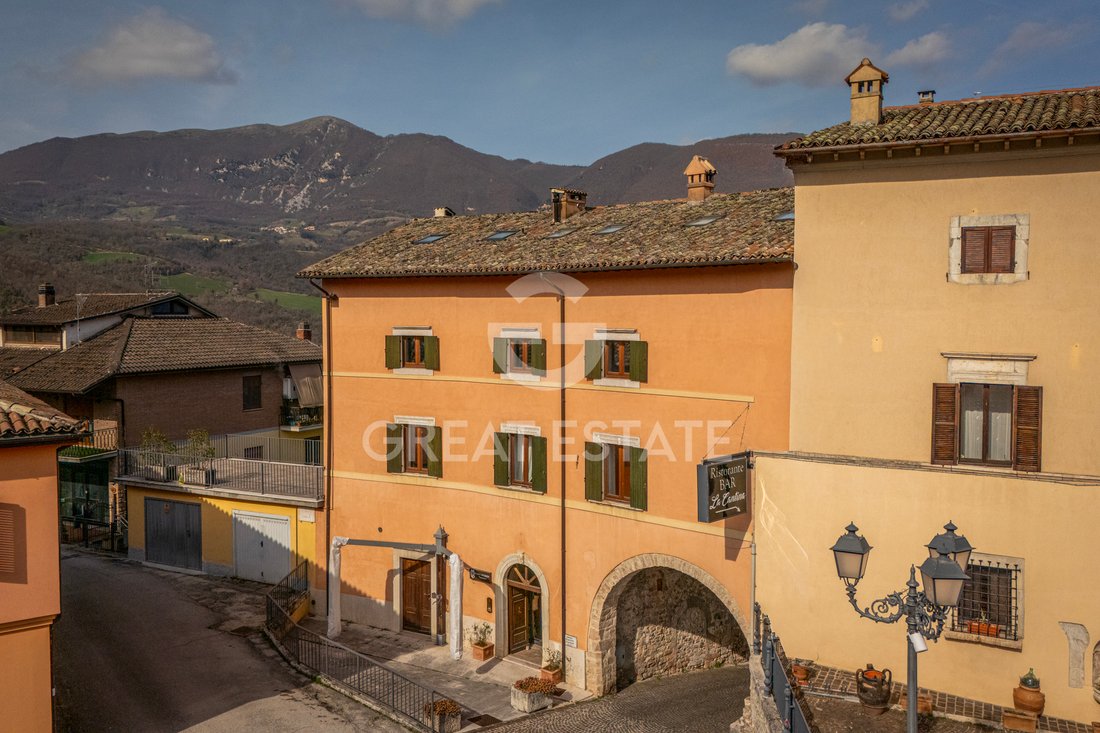 Apartment in Cerreto di Spoleto, Umbria, Italy 1 - 17410815