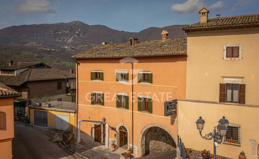 Apartment in Cerreto di Spoleto, Umbria, Italy 1