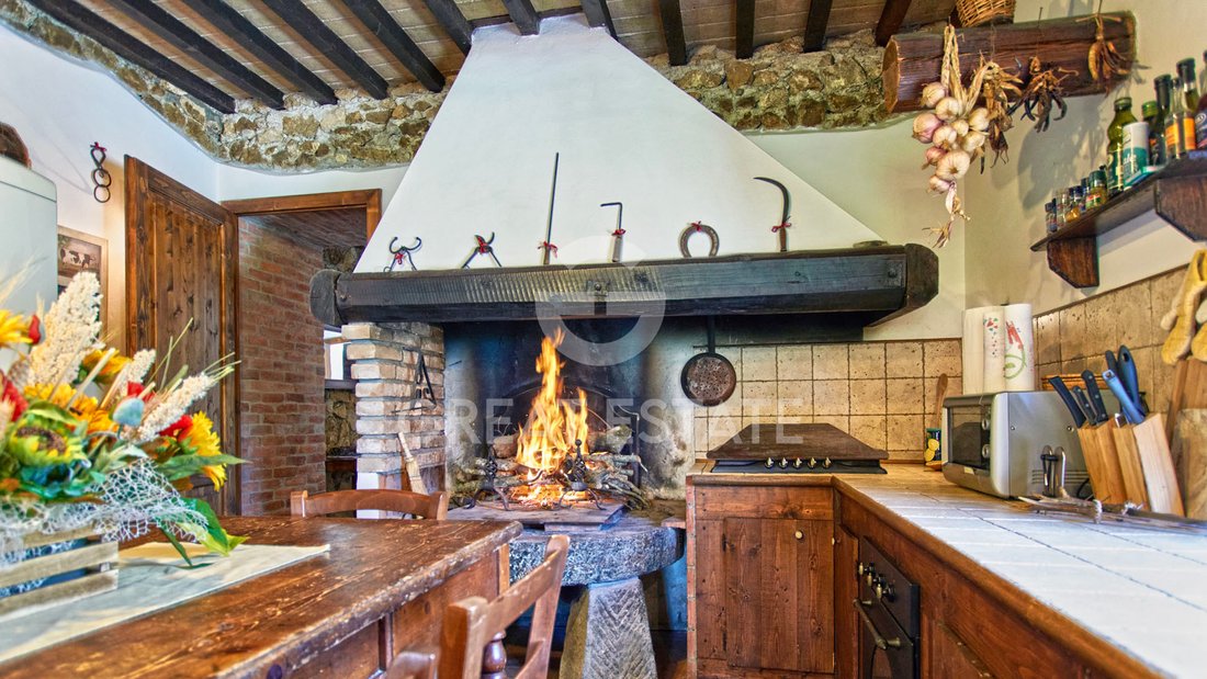 Estate in Chianni, Tuscany, Italy 5 - 17411059
