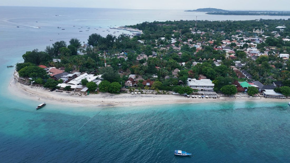 Gili Islands, West Nusa Tenggara, Indonesia 1 - 17419556