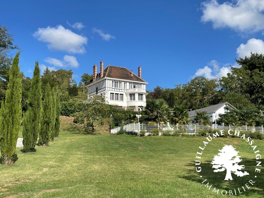 House in Périphérie du Centre Ville, Saint-Amand-Montrond, France 1 - 17421255