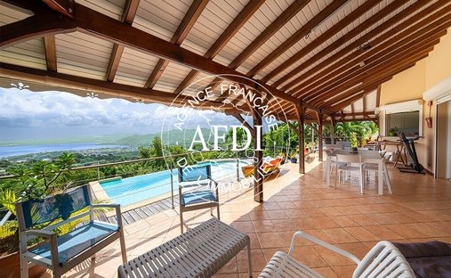 Villa in Le Robert, La Trinité, Martinique 1
