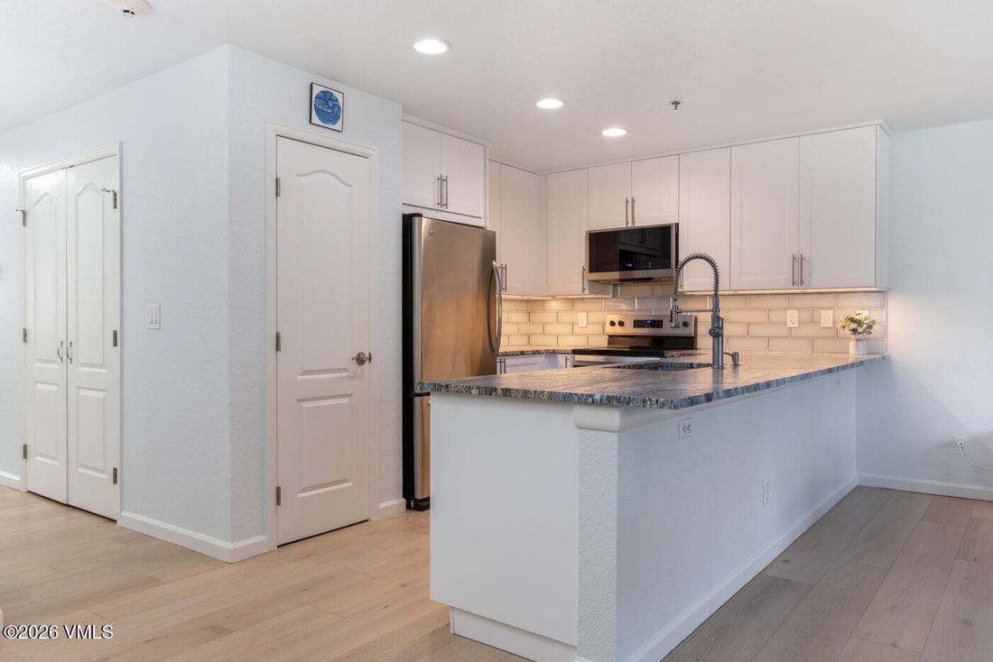 Condo in Avon, Colorado, United States 3 - 17418690