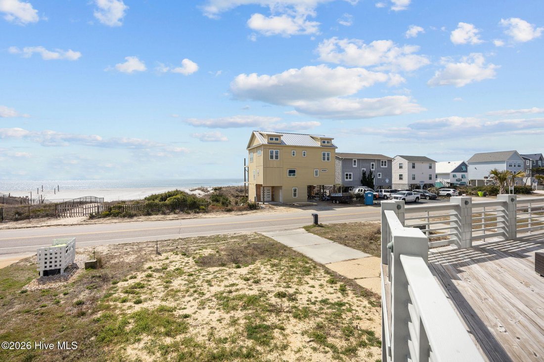 House in Oak Island, North Carolina, United States 4 - 17413474