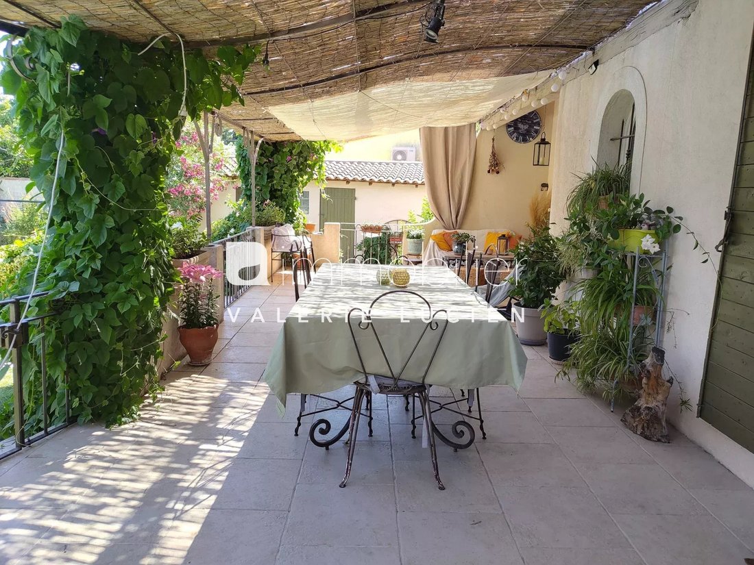 House in Mouriès, Provence-Alpes-Côte d'Azur, France 3 - 17409672