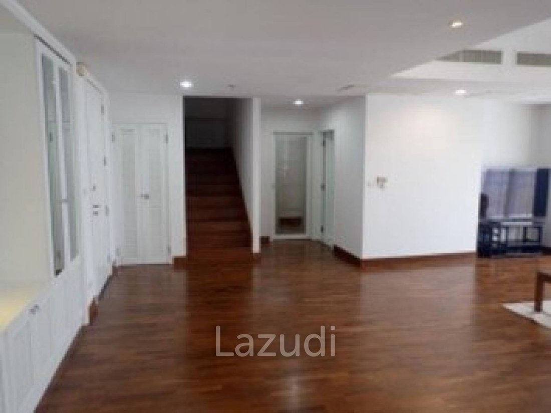 Apartment in Chong Nonsi, Krung Thep Maha Nakhon, Thailand 4 - 17409186