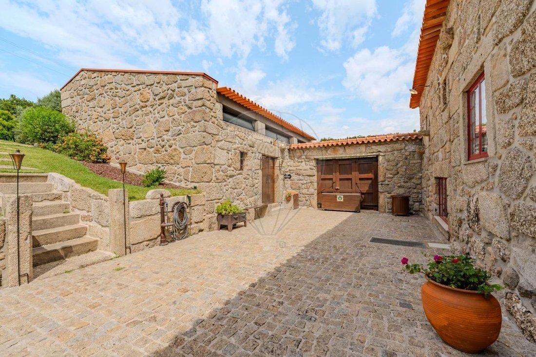 Villa in Sequeade e Bastuco (Sao Joao e Santo Estevao), Braga, Portugal 3 - 17413599
