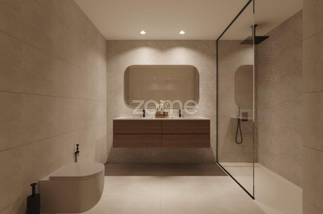 Apartment in Lordelo do Ouro e Massarelos, Porto District, Portugal 1 - 17412397