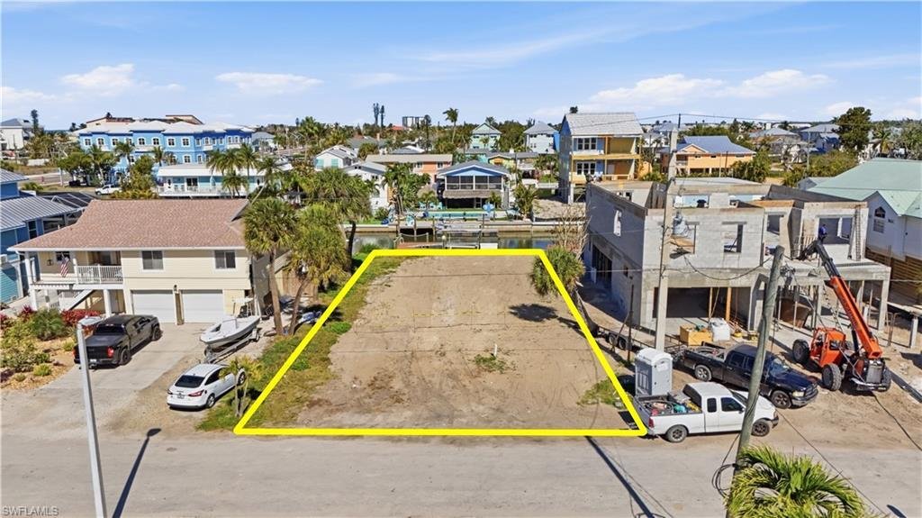 Land in Fort Myers Beach, Florida, United States 1 - 17413652