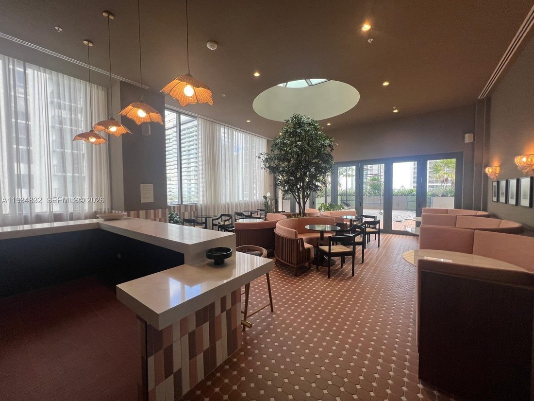 Condo in Miami, Florida, United States 2 - 17205605