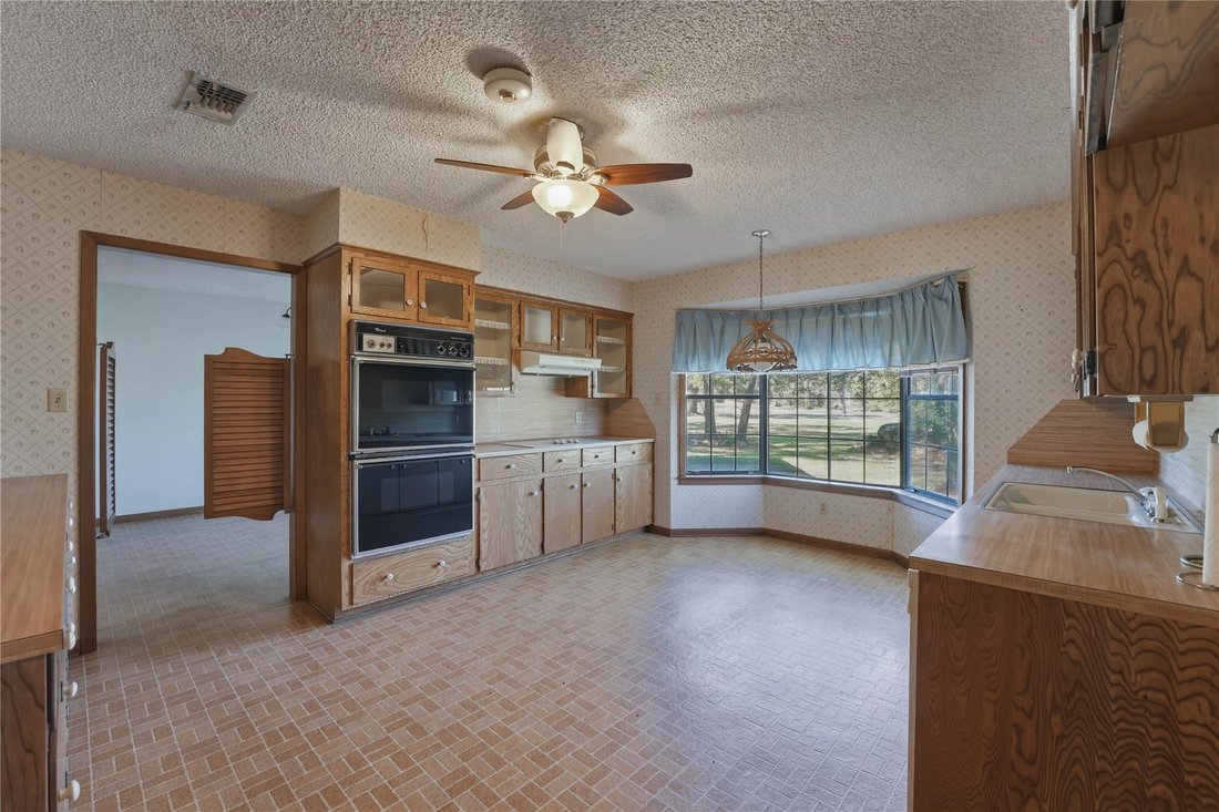 House in La Grange, Texas, United States 2 - 17410937