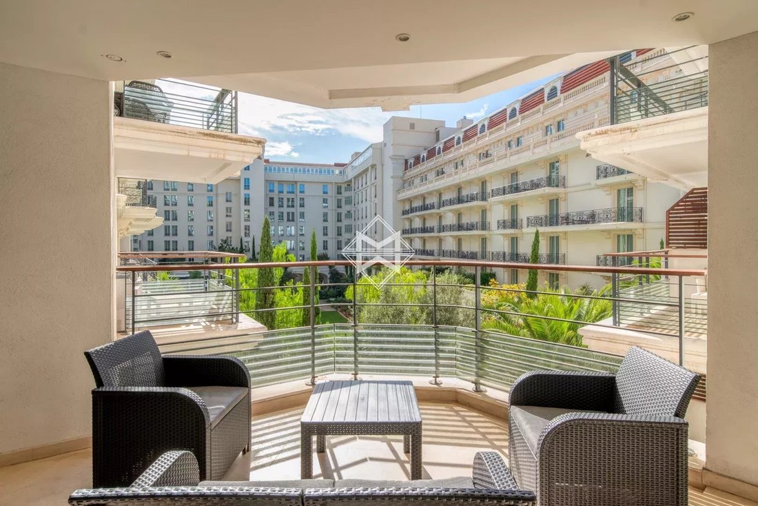 Apartment in La Source, Cannes, France 1 - 17408579