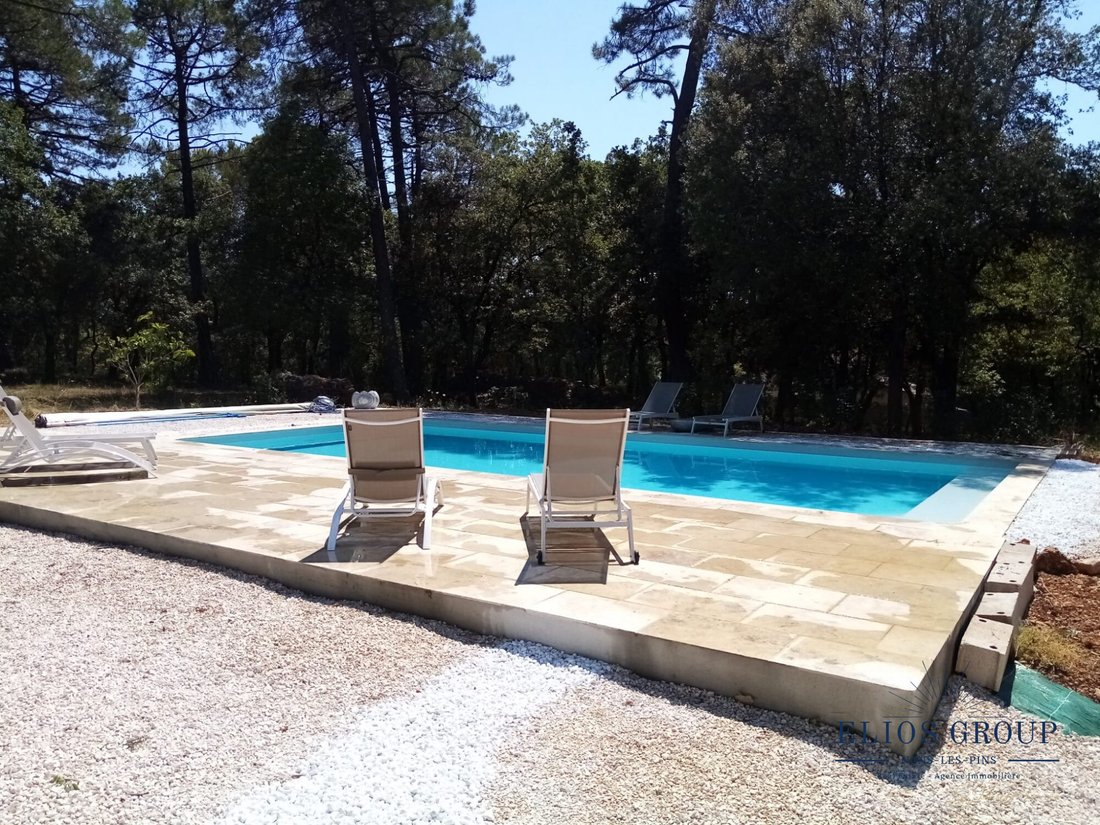 Country House in Besse-sur-Issole, Provence-Alpes-Côte d'Azur, France 2 - 17412969