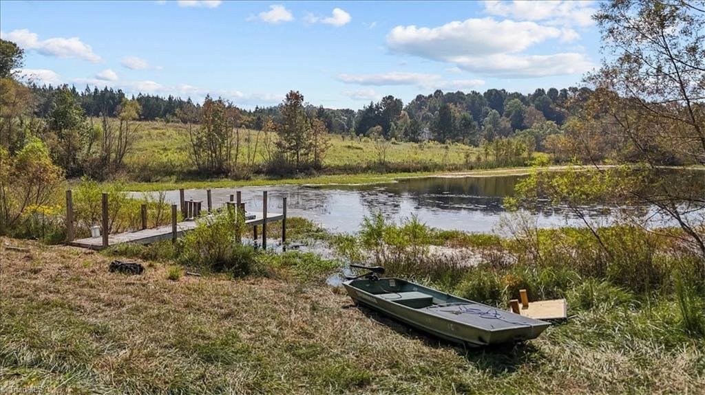 Liberty, North Carolina, United States 5 - 17413540