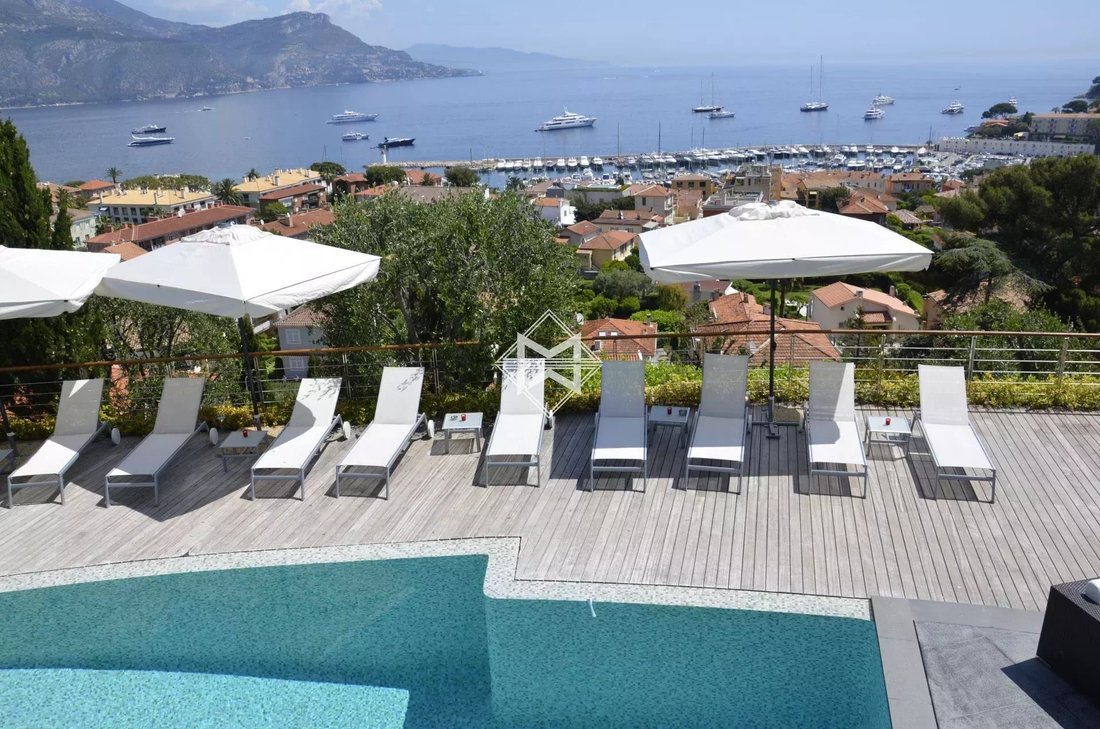 Villa in Saint-Jean-Cap-Ferrat, Provence-Alpes-Côte d'Azur, France 2 - 17408854