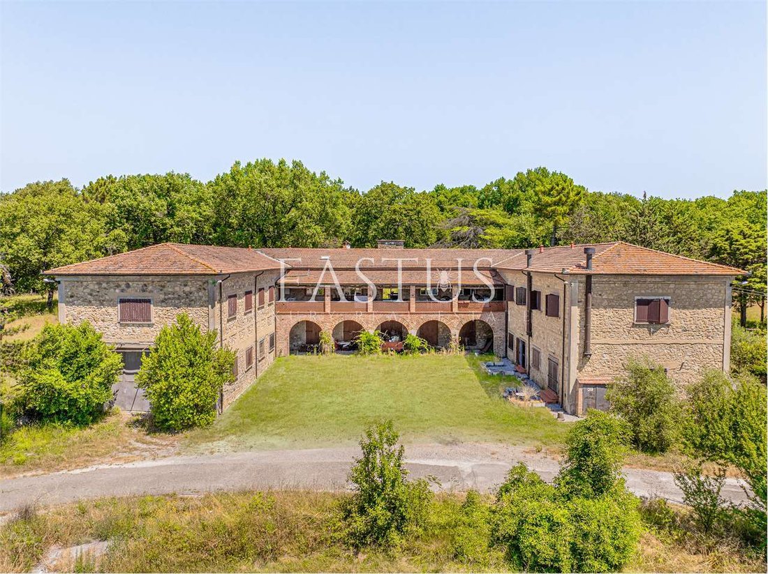 Villa in San Gimignano, Tuscany, Italy 2 - 17410662
