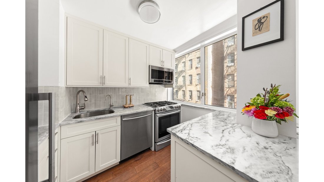 Co Op in New York, New York, United States 3 - 17416266