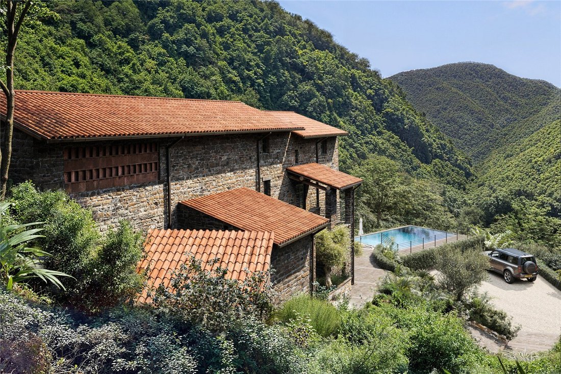 House in Pieve di Brancoli, Lucca, Tuscany 2 - 17408093
