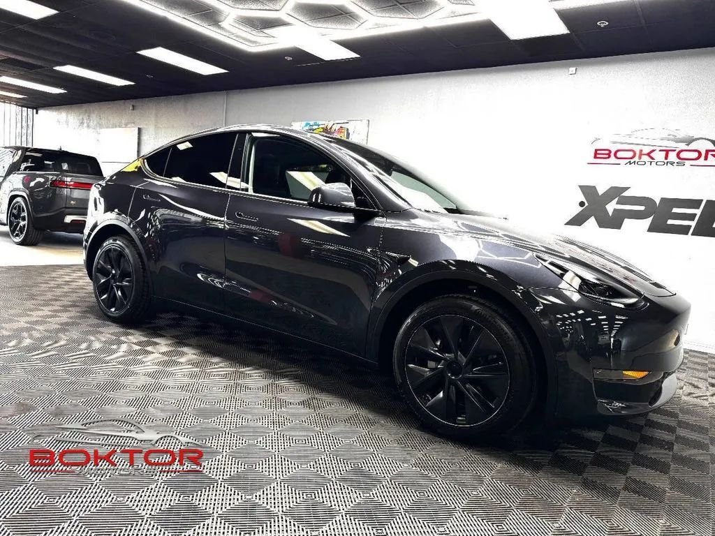 Suv in Las Vegas, NV, United States 1 - 17335862