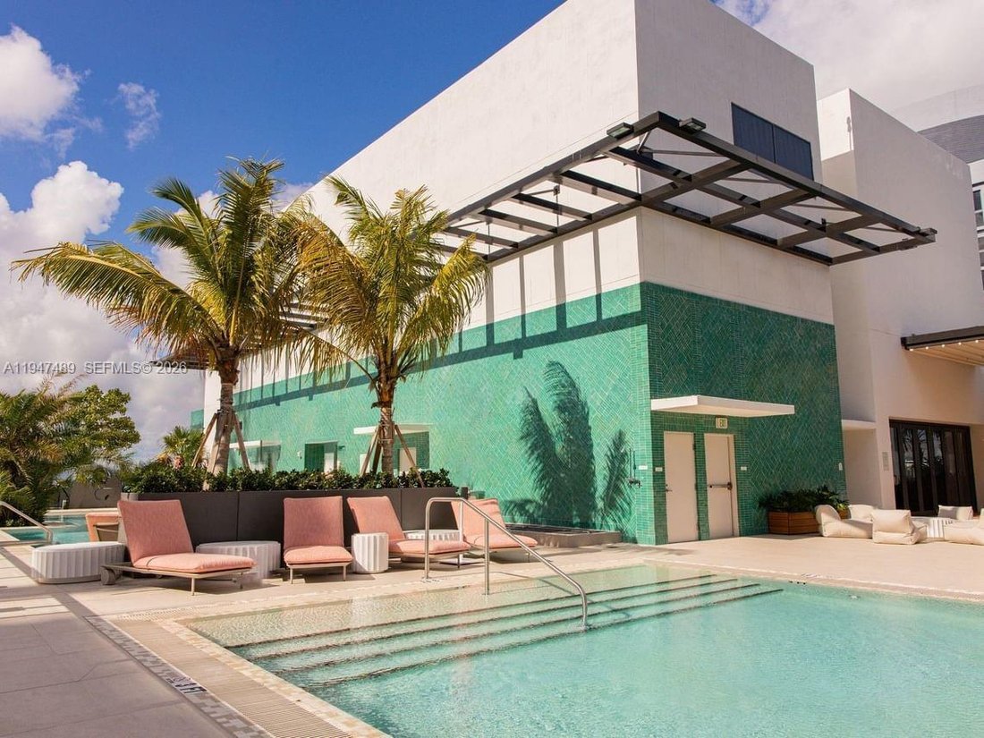 Condo in Miami, Florida, United States 4 - 17205540