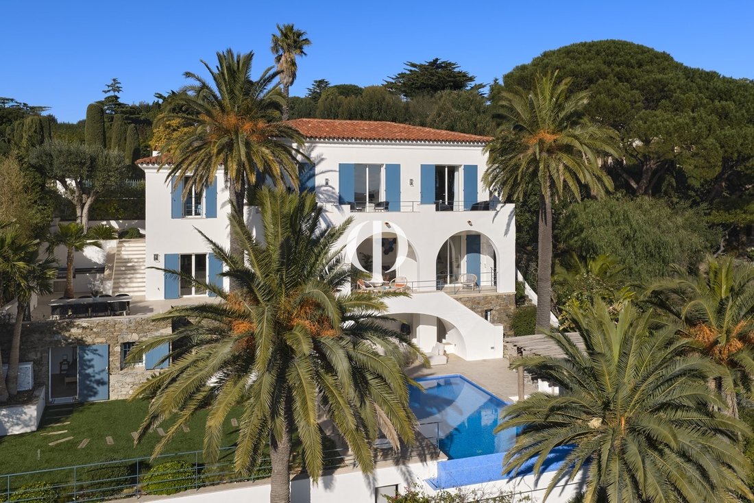 Villa in Nartelle-Noyer-Bellevue-bd des Sardinaux, Sainte-Maxime, France 1 - 17416147