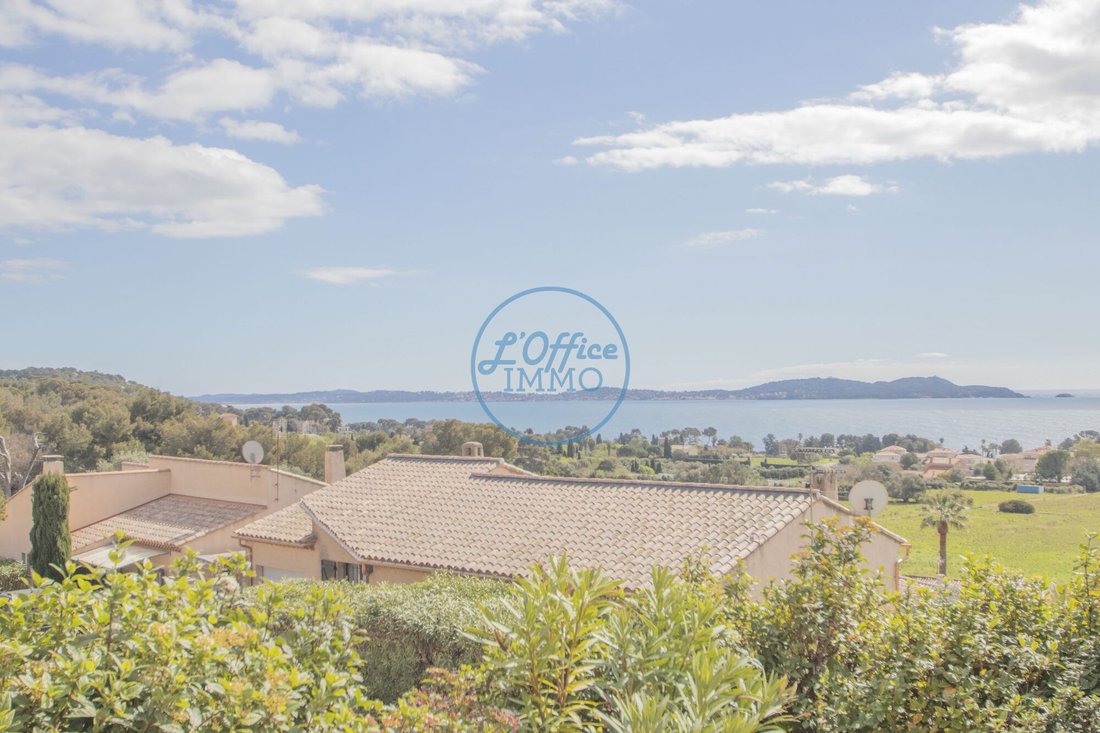Villa in Centre Ville, Carqueiranne, France 3 - 17256617