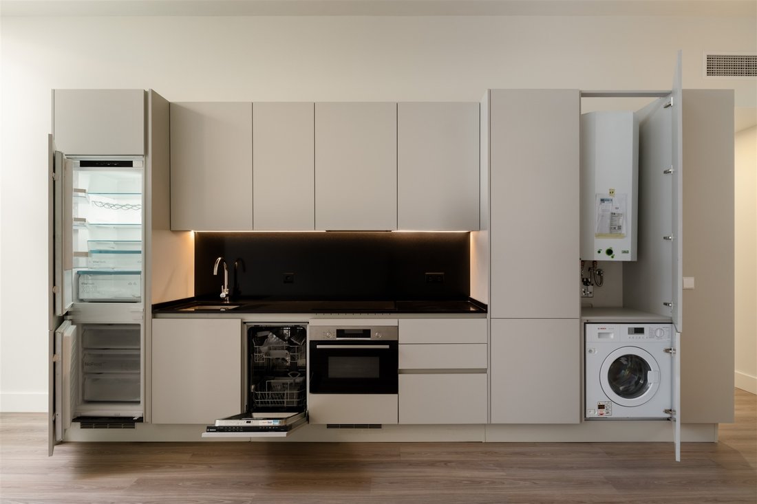 Apartment in Avenidas Novas, Lisbon, Portugal 3 - 17421269