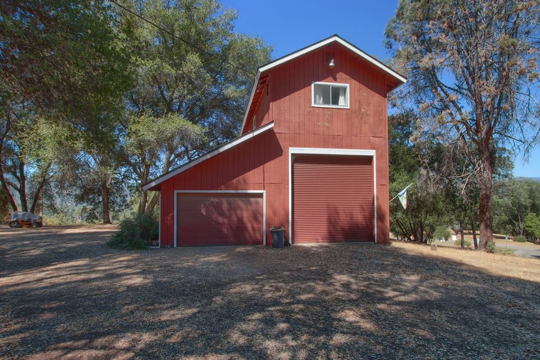 House in Oakhurst, California, United States 2 - 17415378