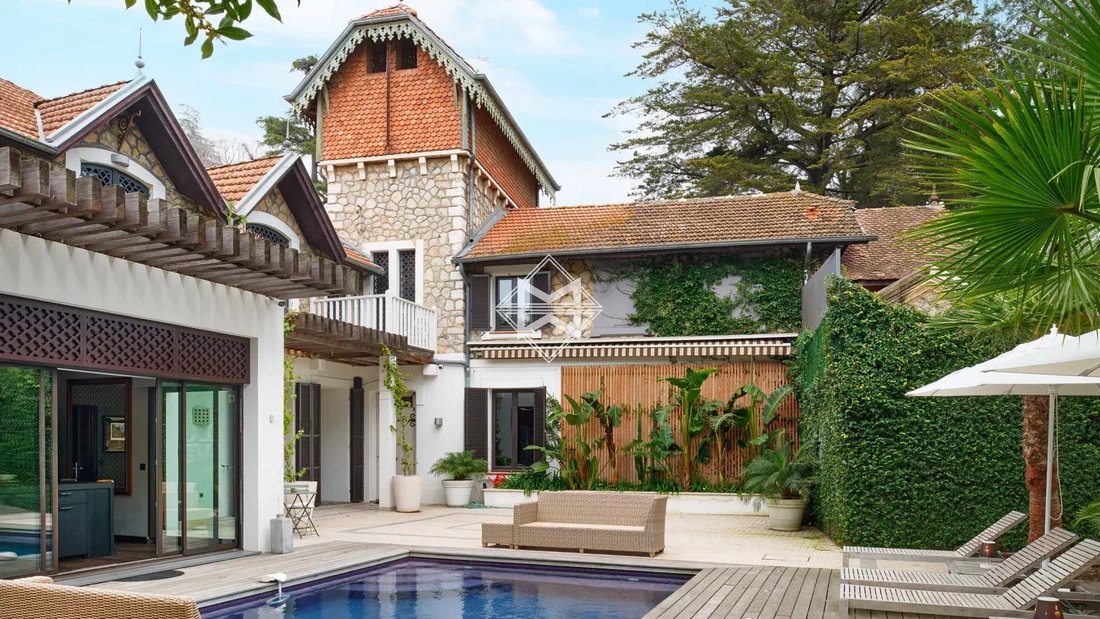 Villa in Cannes, Provence-Alpes-Côte d'Azur, France 2 - 17408633