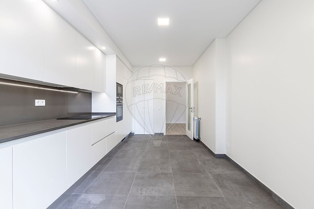 Apartment in A dos Cunhados e Maceira, Lisbon, Portugal 2 - 17408163