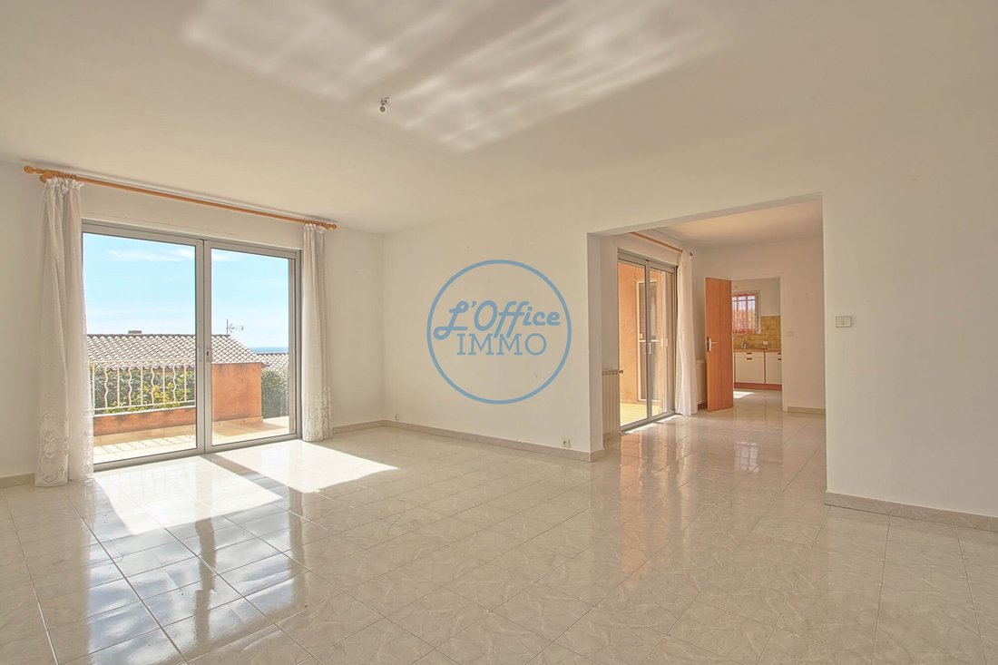 Villa in Centre Ville, Carqueiranne, France 4 - 17256617