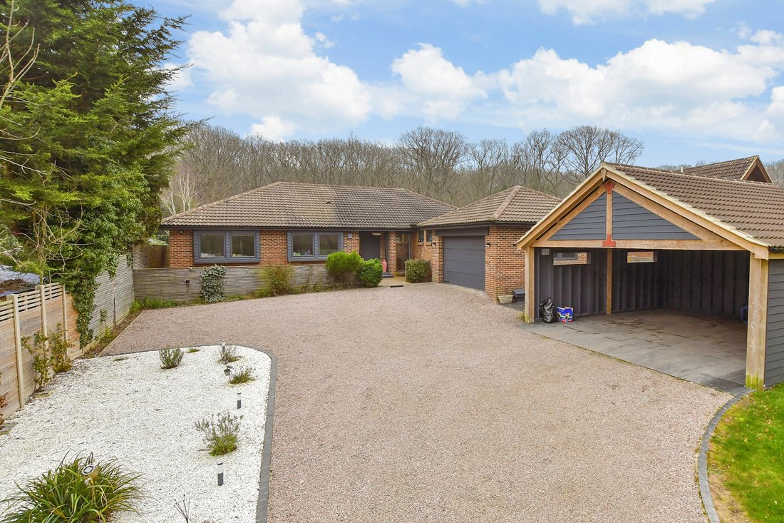 Bungalow in Chestfield, England 1 - 17413953