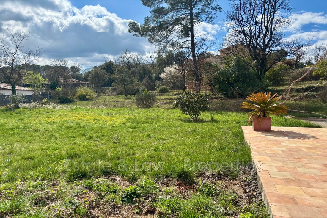 Villa in Centre Ancien, Draguignan, France 1 - 17408066