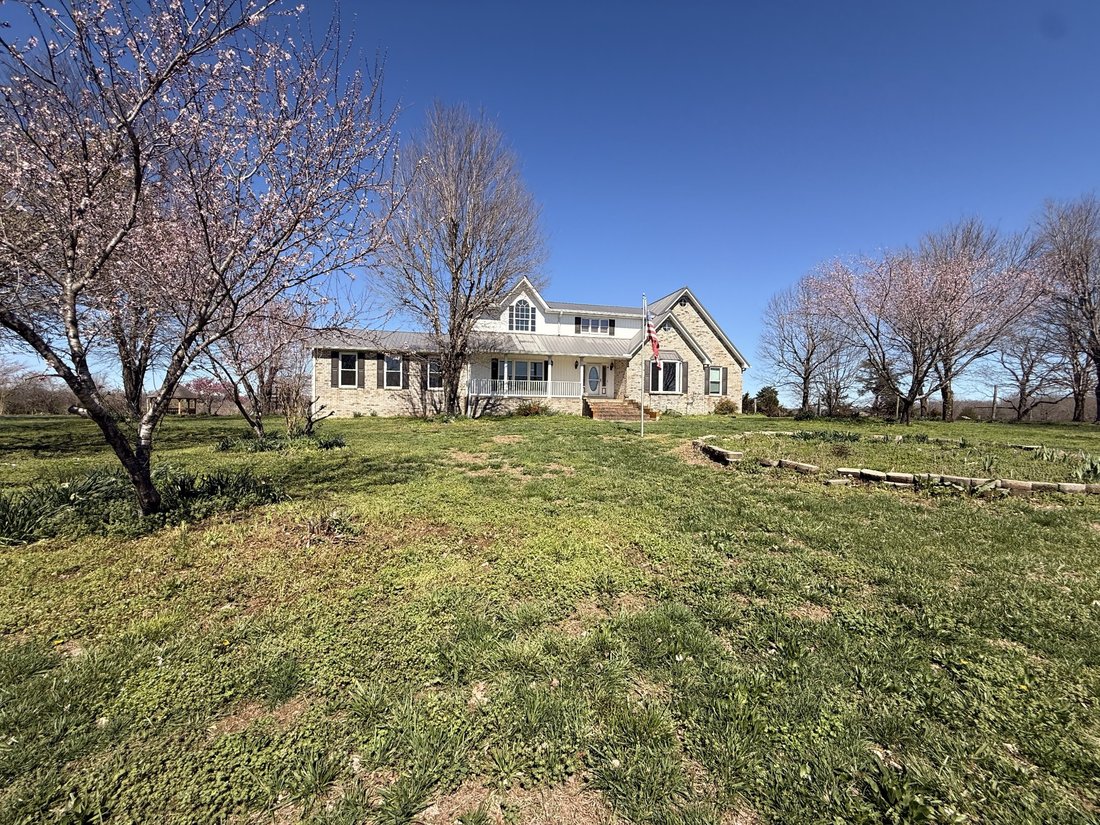 House in Dickson, Tennessee, United States 2 - 17417449