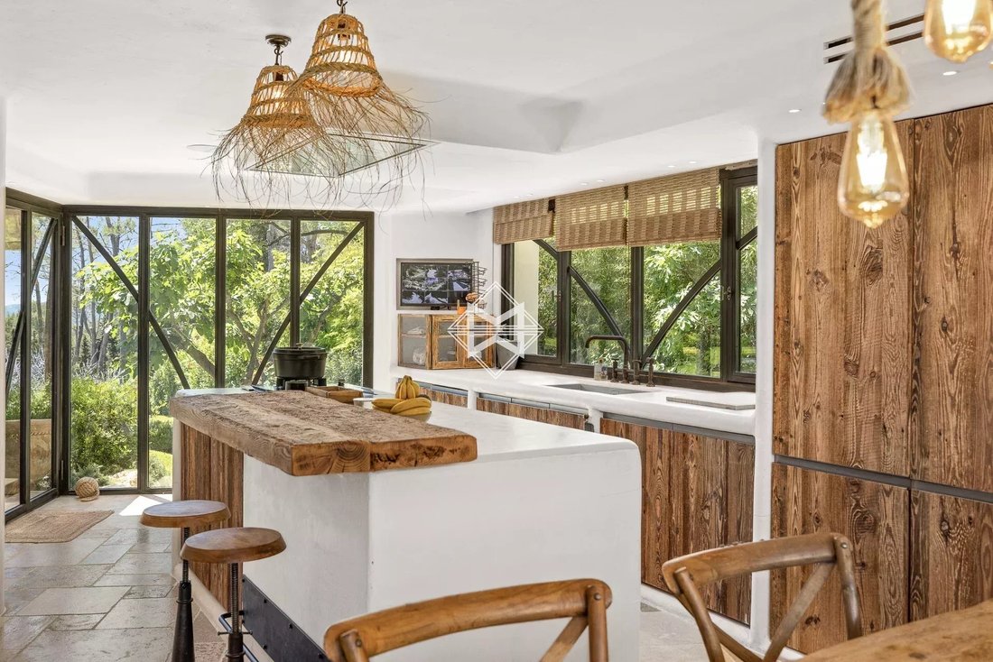 Villa in Mougins, Provence-Alpes-Côte d'Azur, France 4 - 17408777