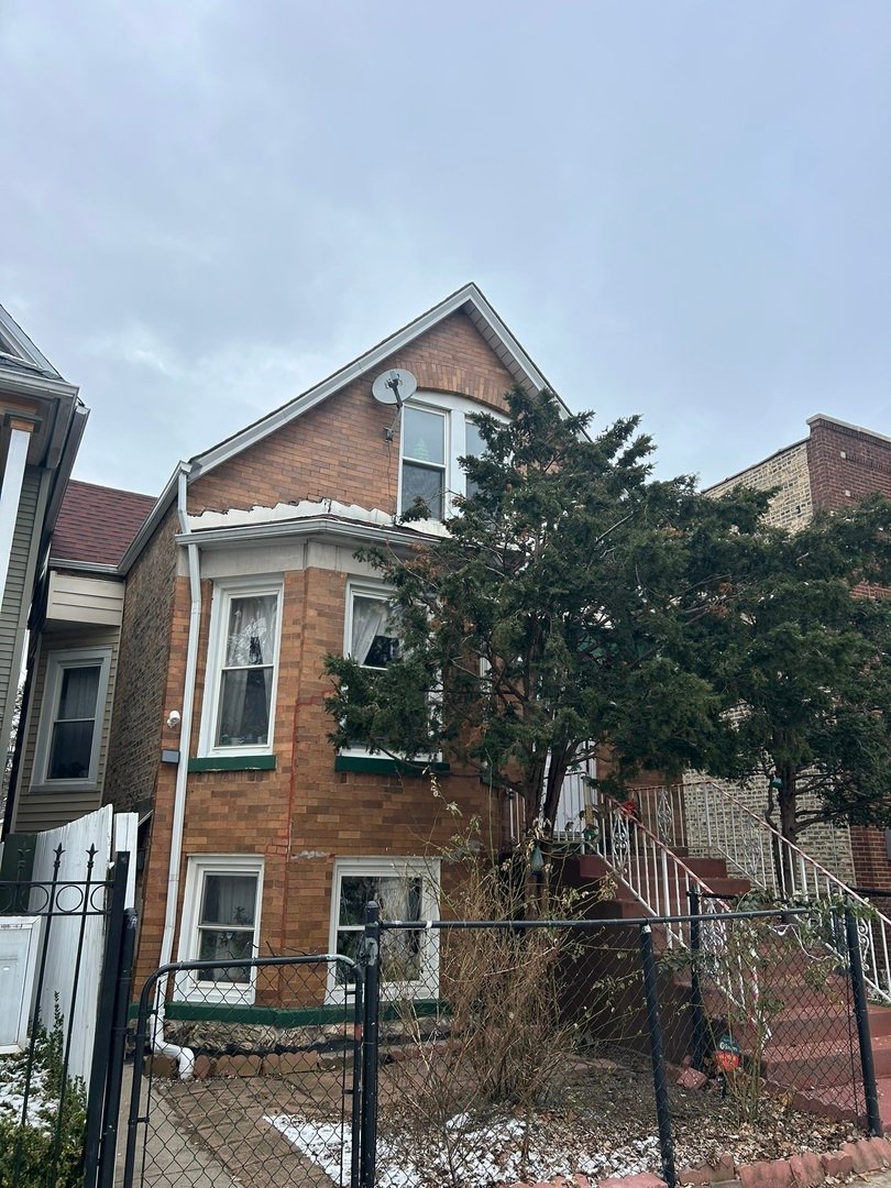 Chicago, Illinois, United States 1 - 17411511