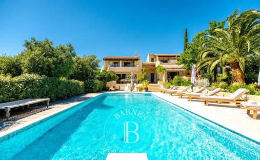 Villa in Basse Suane-Les Virgiles, Sainte-Maxime, France 1