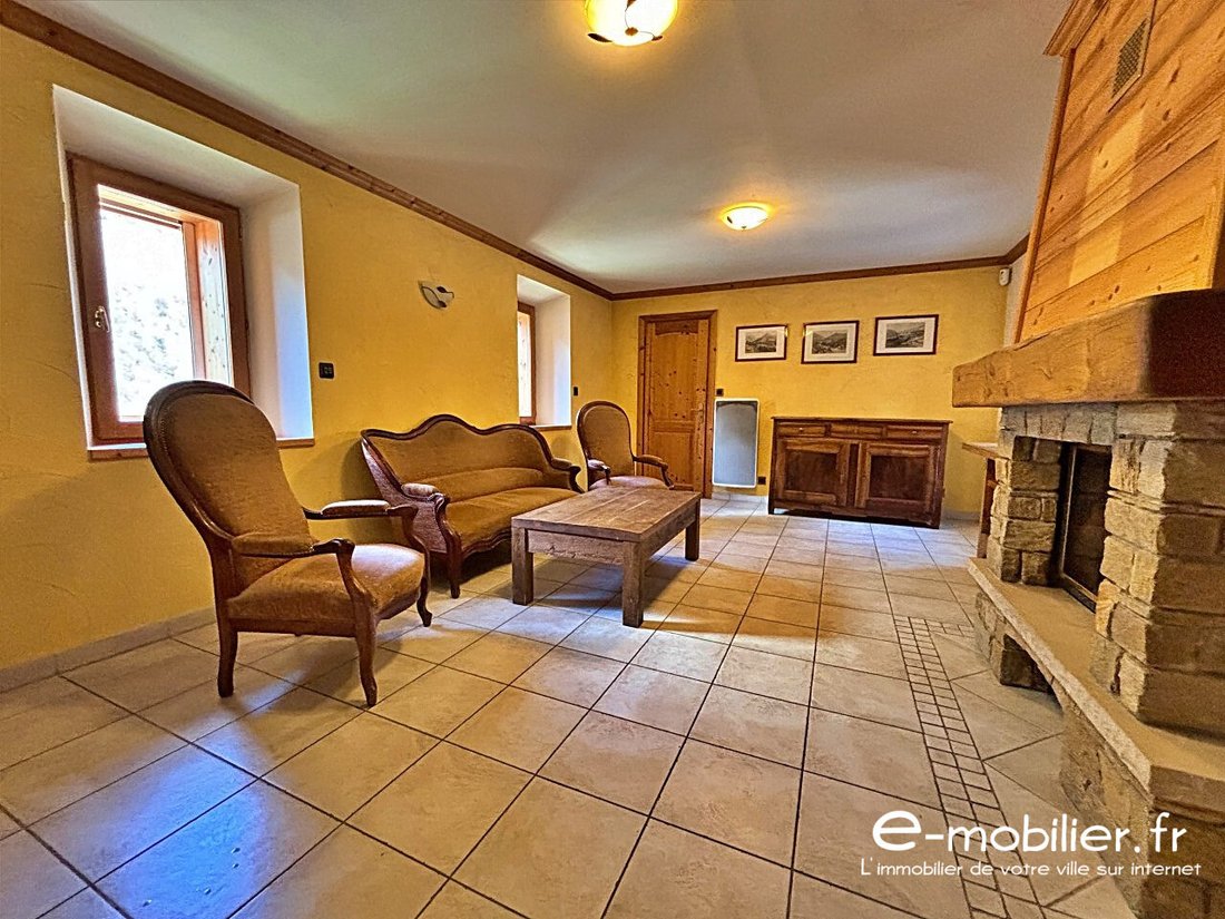 House in Salins-Fontaine, Auvergne-Rhône-Alpes, France 3 - 17421233