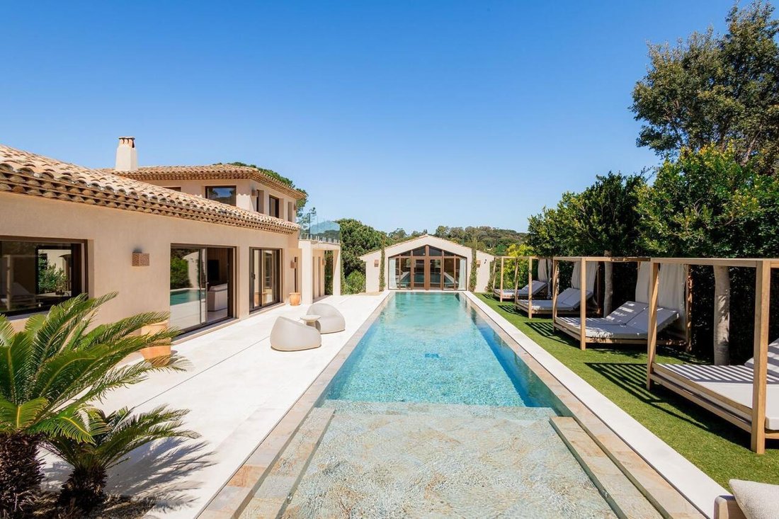 Villa in Ramatuelle, Provence-Alpes-Côte d'Azur, France 1 - 17421648