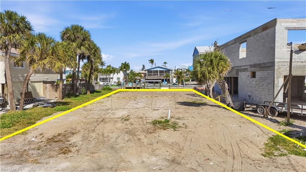 Land in Fort Myers Beach, Florida, United States 2 - 17413652