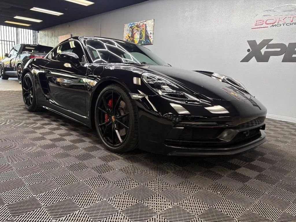 Coupe in Las Vegas, NV, United States 3 - 16806746