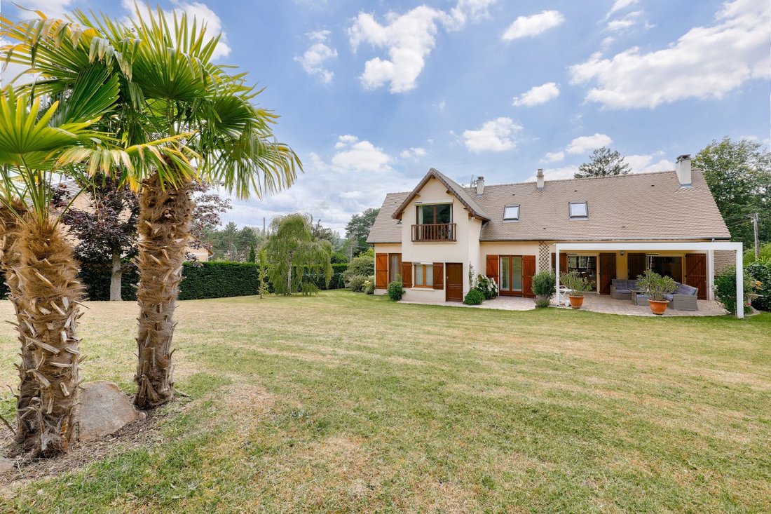 House in Jouars-Pontchartrain, Ile-de-France, France 2 - 17407971