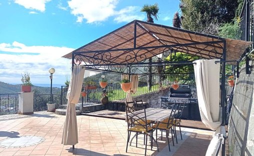 Villa in Caperana, Chiavari, Ligurien 1